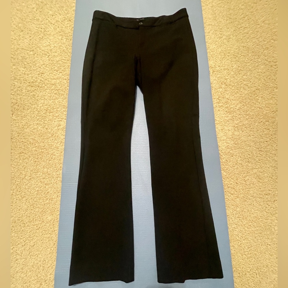 Women's NYDJ Black Pants -- Size 12